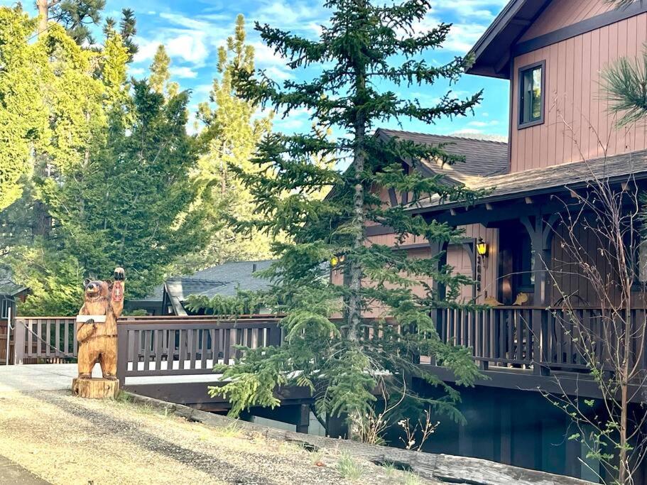 Luxury Joyful Bear Cabin With View, Big Bear Lakeヴィラ エクステリア 写真